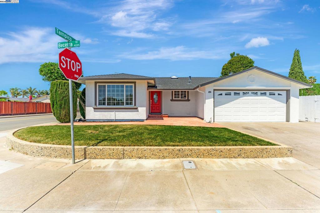 4073 Becerra Dr Property Photo
