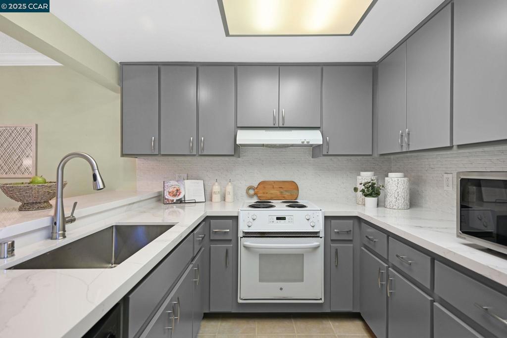 1116 Running Springs Rd 2 Property Photo 7