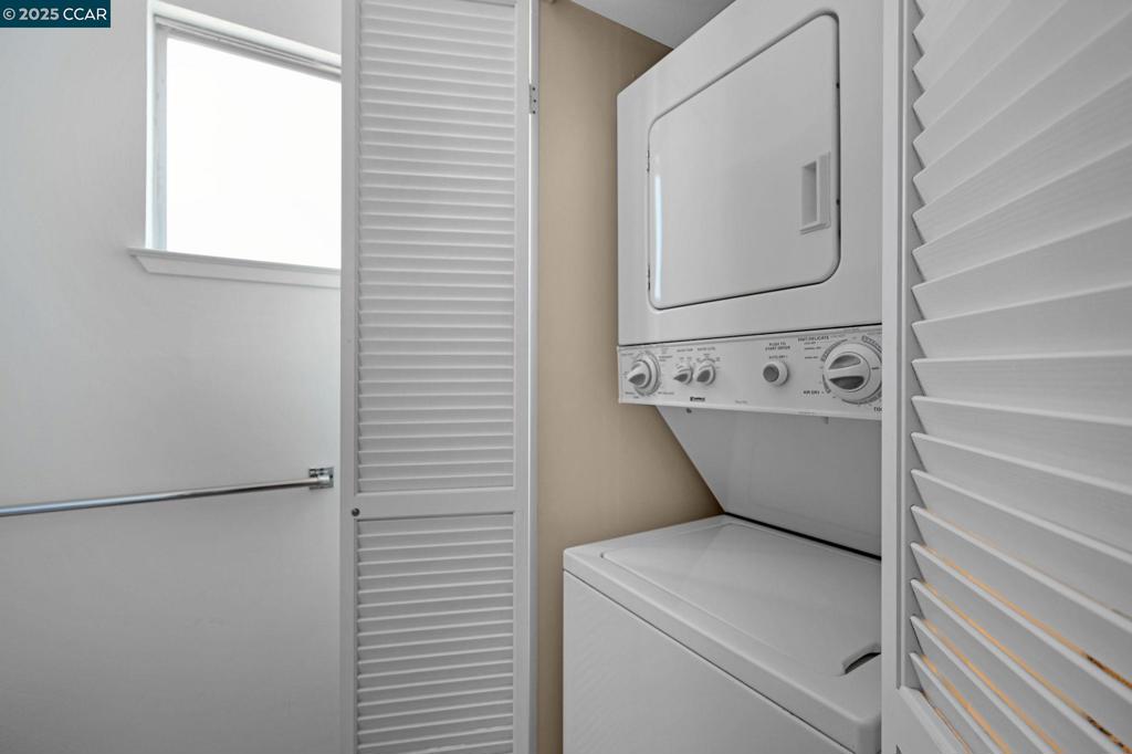 1116 Running Springs Rd 2 Property Photo 13