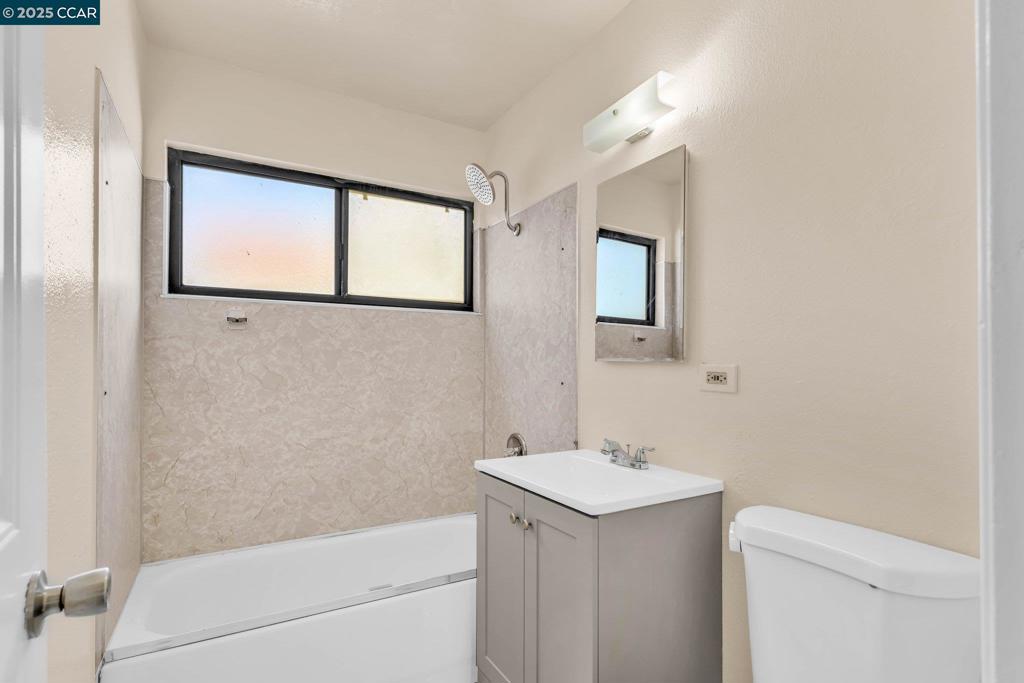 14726 San Pablo Ave Property Photo 23