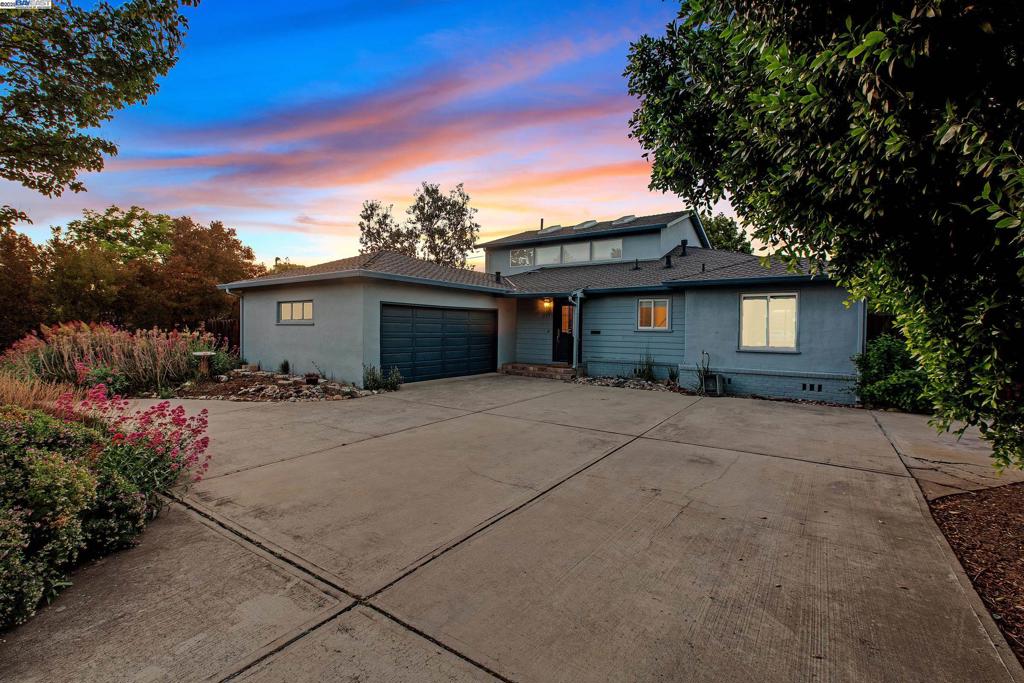 3171 Verdant Way Property Photo