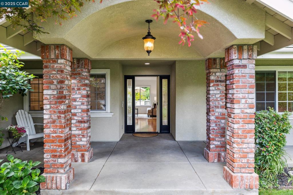 1450 Finley Ln