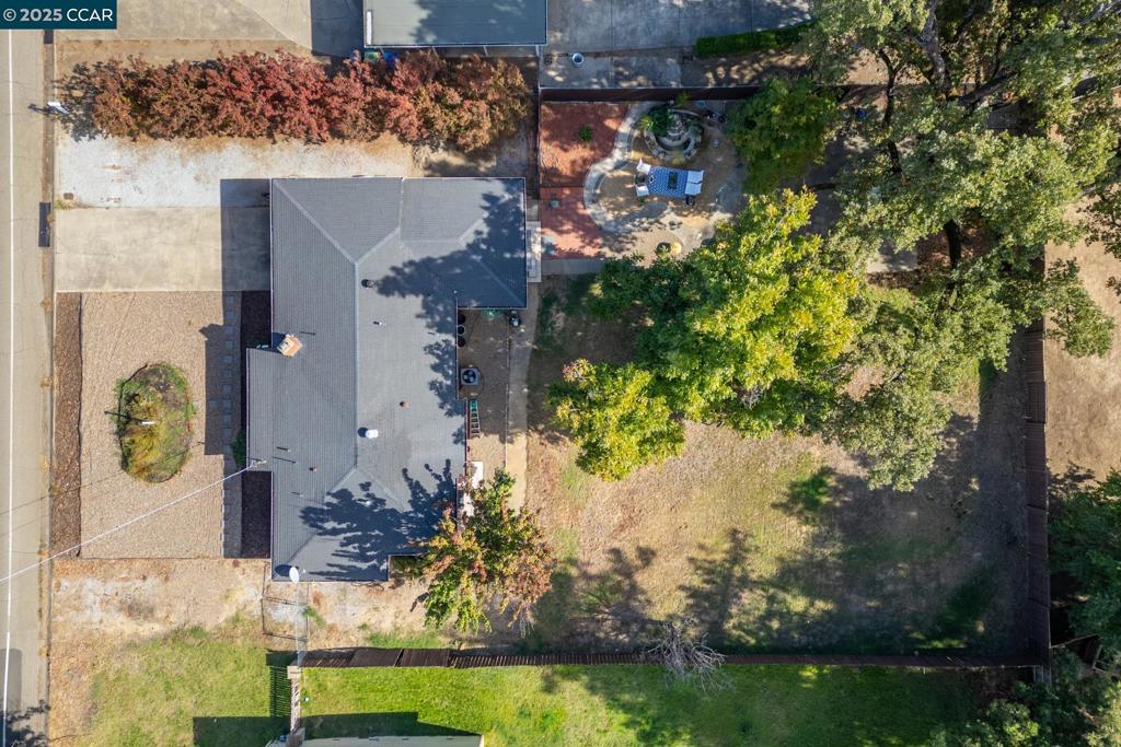 3301 Sacramento Dr Property Photo 1