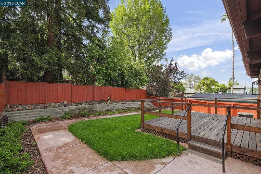 5243 Rahlves Property Photo 5