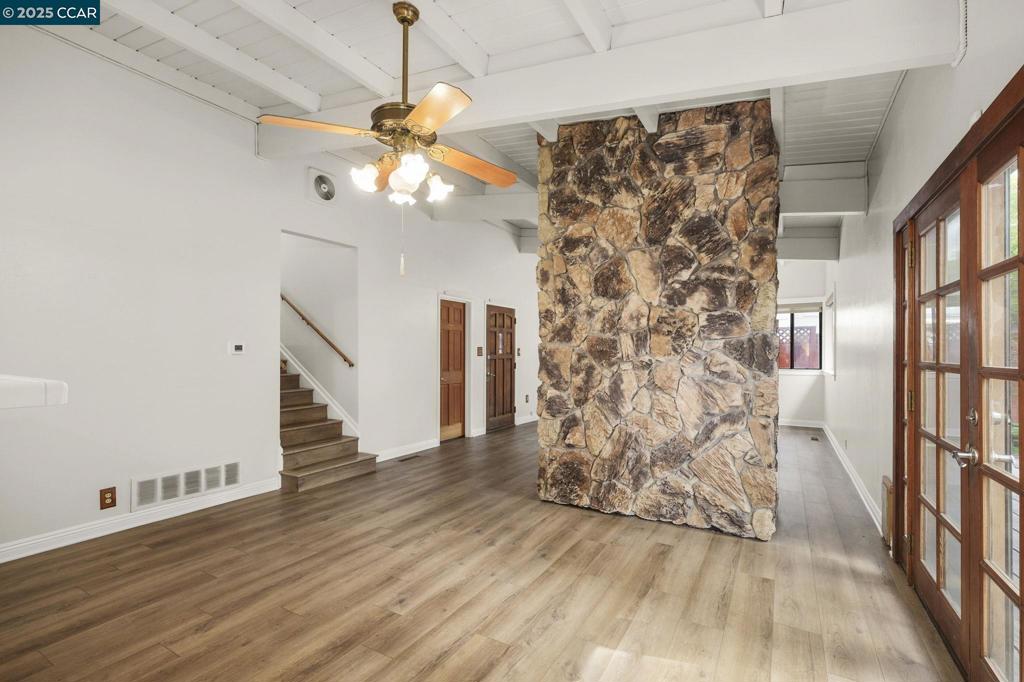 5243 Rahlves Property Photo 7