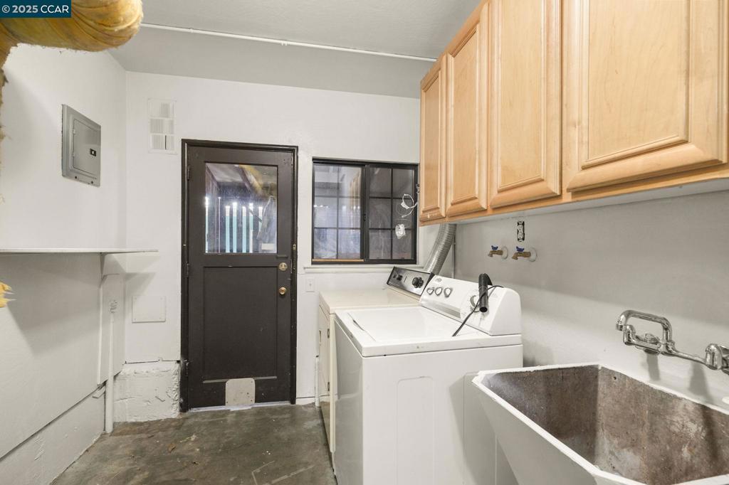 5243 Rahlves Property Photo 13