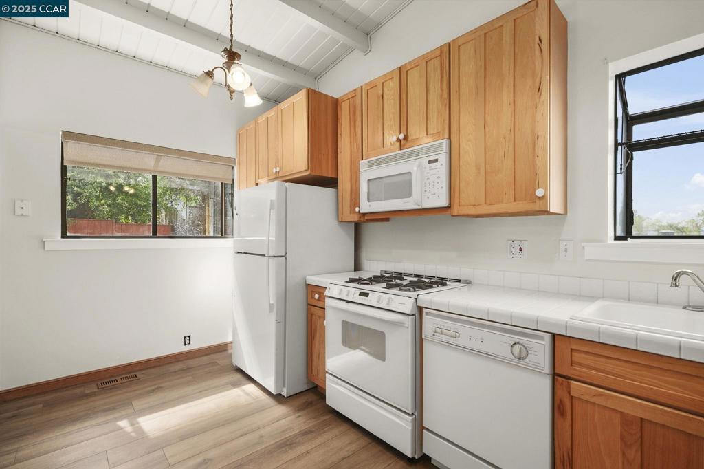 5243 Rahlves Property Photo 14