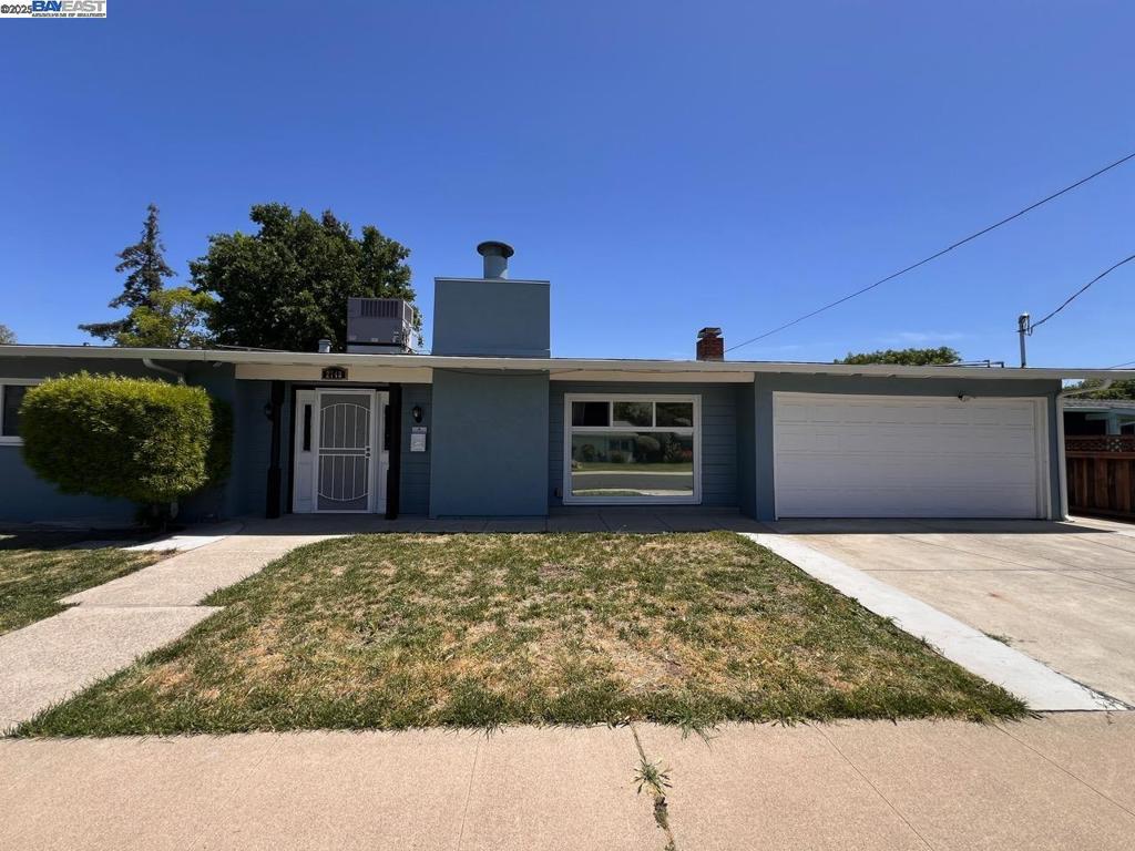 2748 Eastgate Ave Property Photo 1