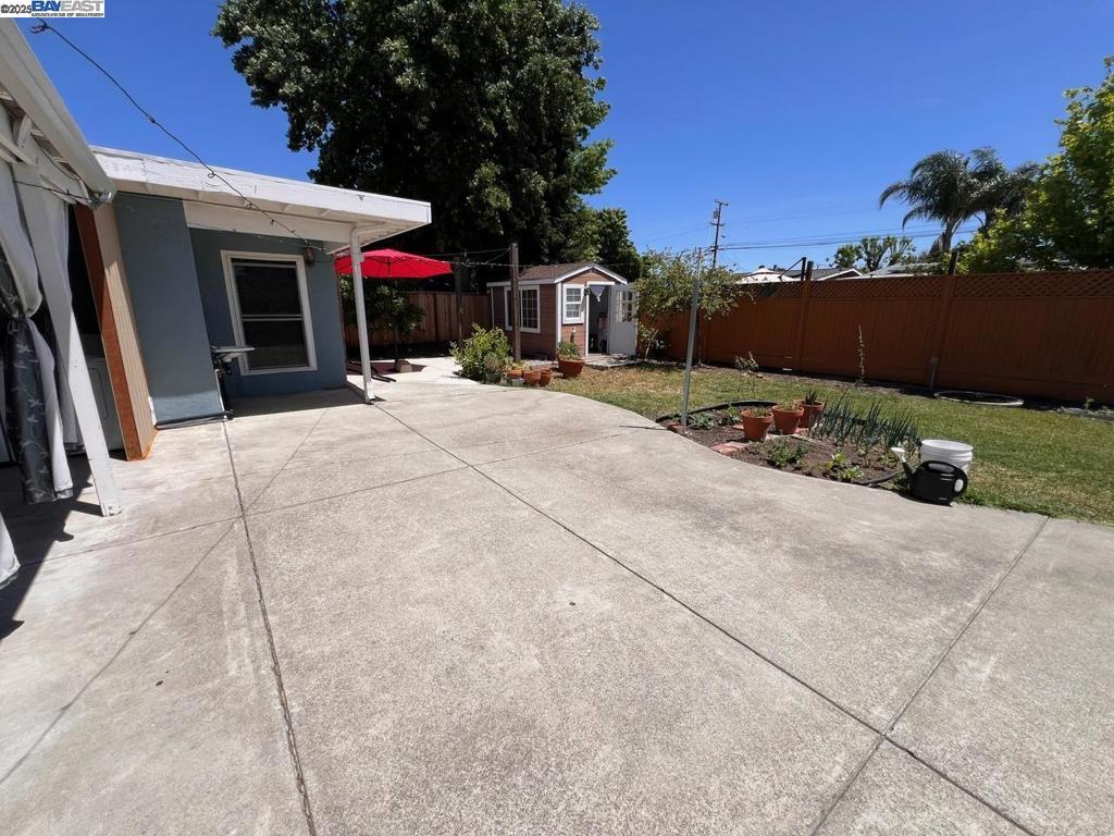 2748 Eastgate Ave Property Photo 21