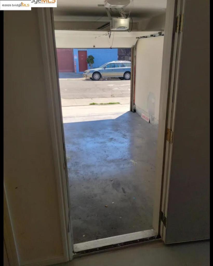 3532 San Leandro St Property Photo 2