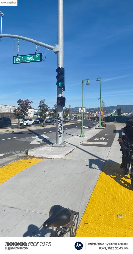 3532 San Leandro St Property Photo 16