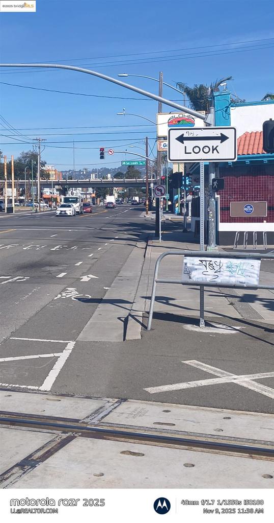 3532 San Leandro St Property Photo 39