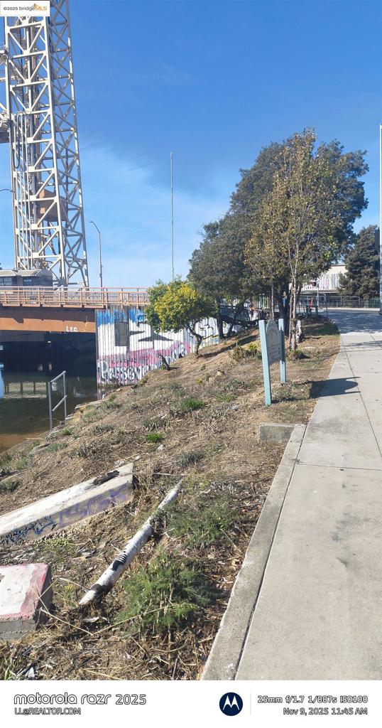 3532 San Leandro St Property Photo 40