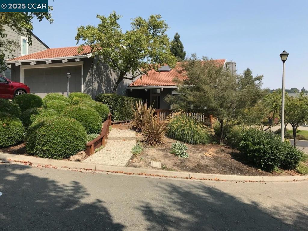 20 Tamarisk Property Photo