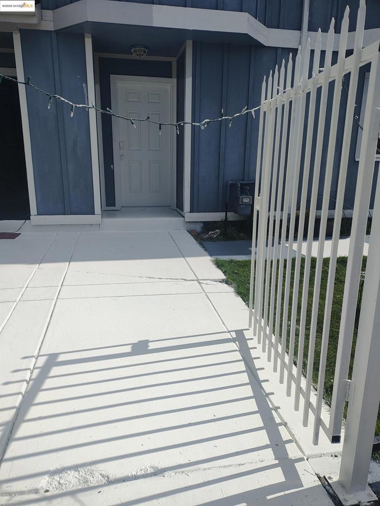 3532 San Leandro St Property Photo 10