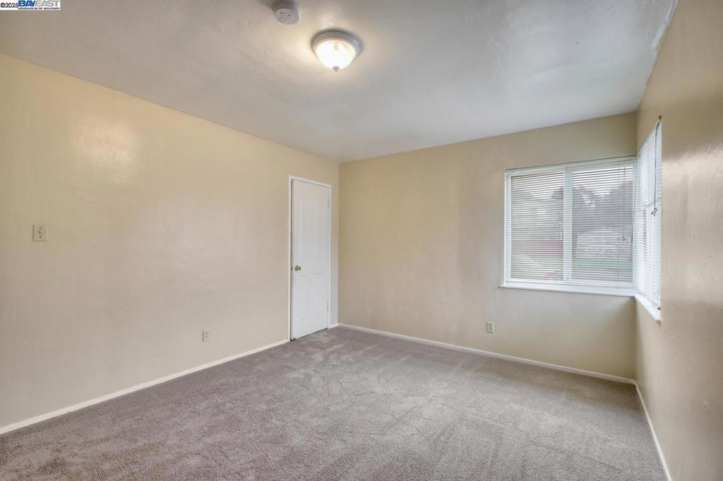 7448 Lockwood St Property Photo 22