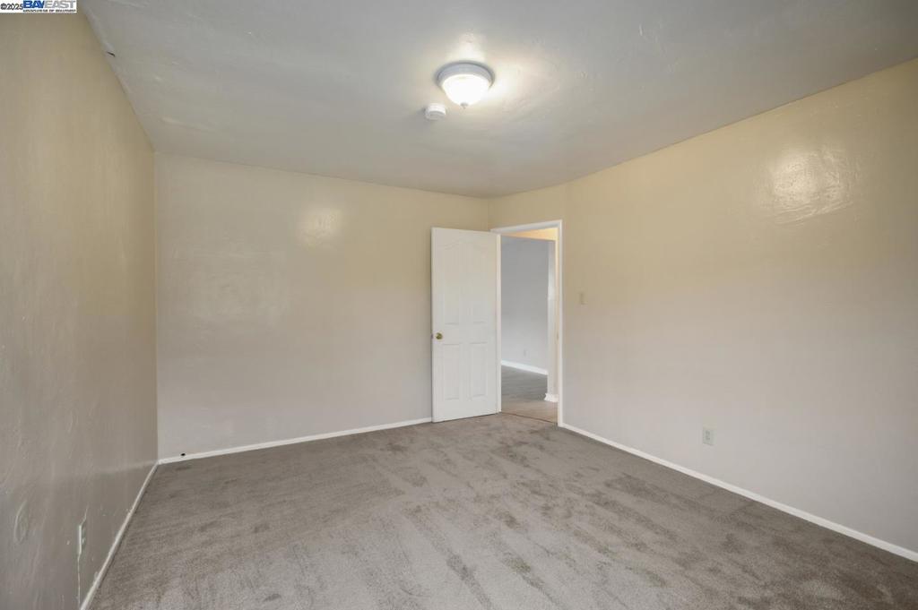 7448 Lockwood St Property Photo 23