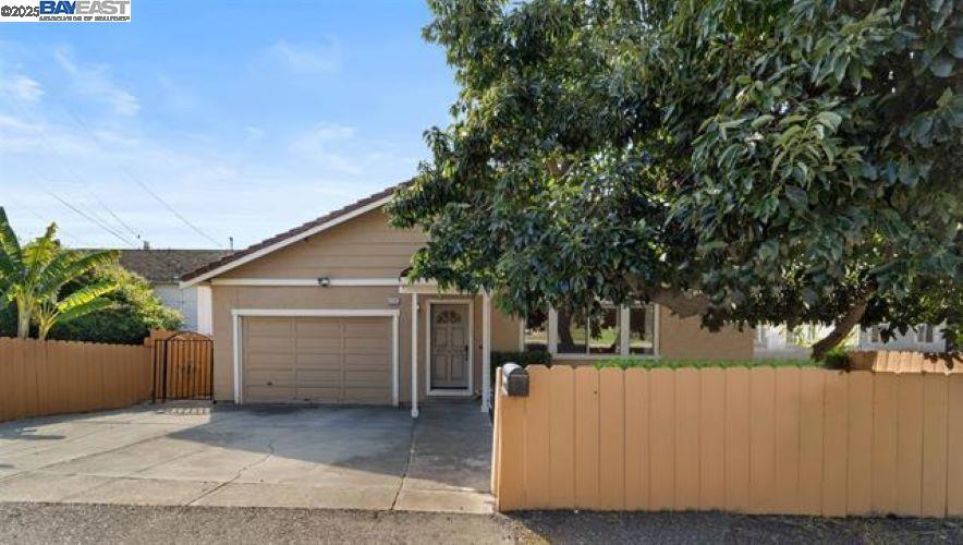 37391 Mission Blvd Property Photo 1