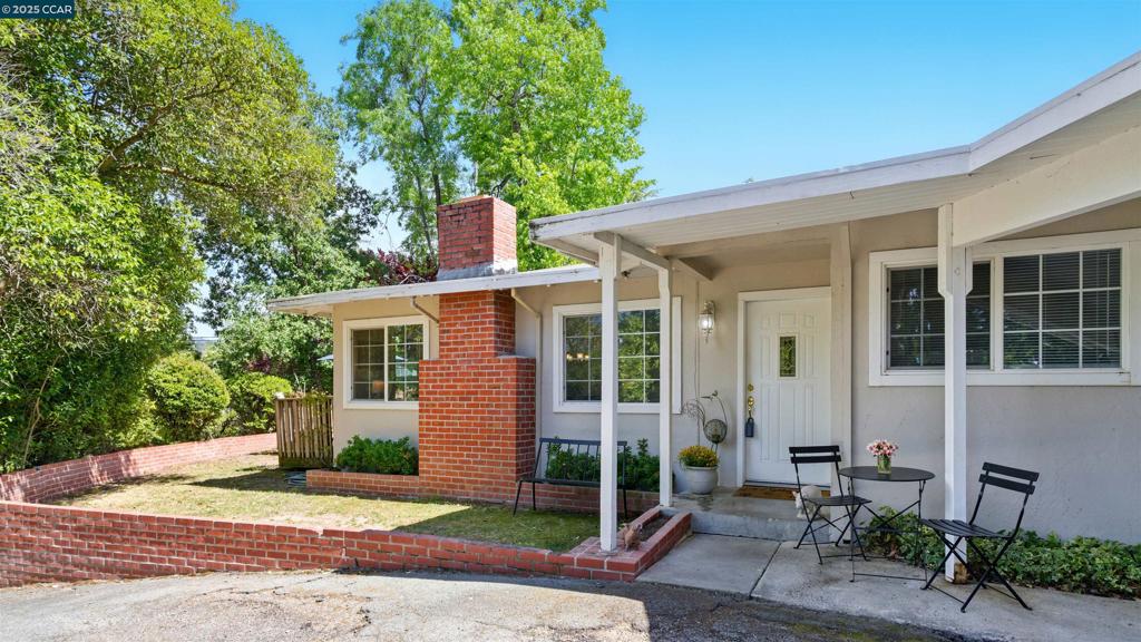 755 Palmer Road Property Photo