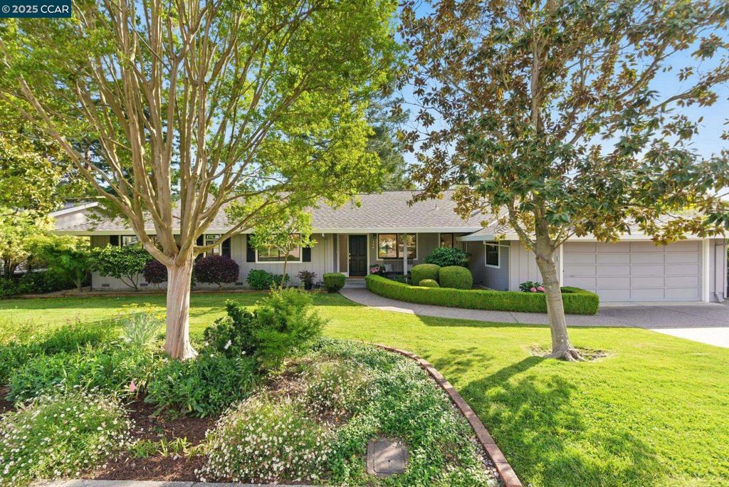 154 Selborne Way Property Photo