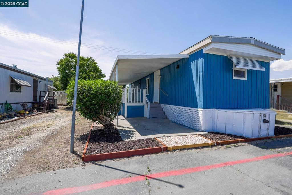 4400 Gateway Rd Property Photo