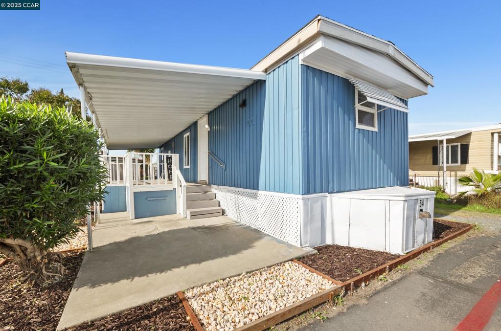 4400 Gateway Road Spc. 54 Property Photo 4