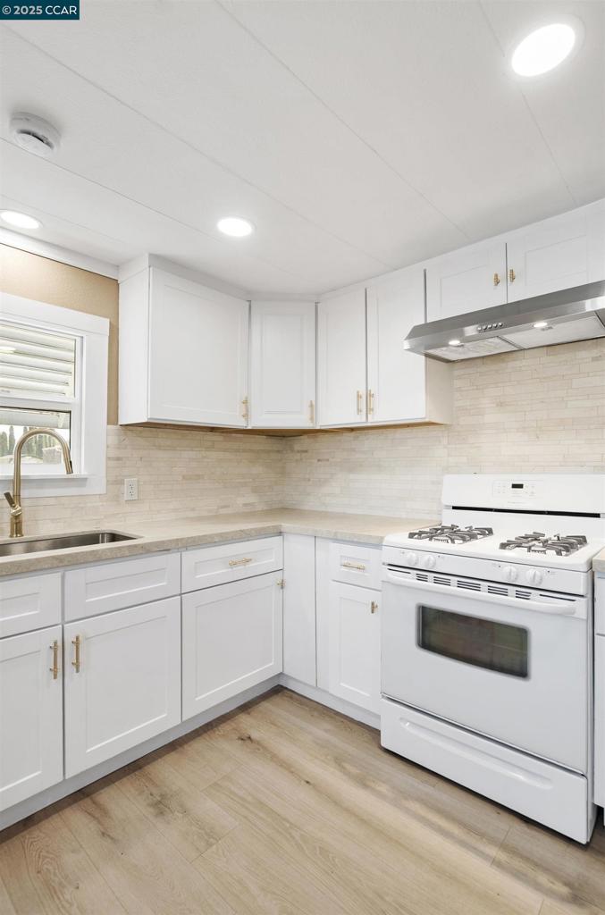 4400 Gateway Road Spc. 54 Property Photo 17