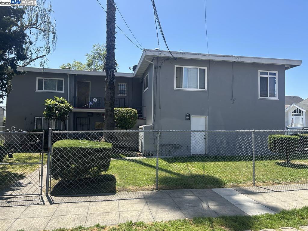 5775 Walnut St Property Photo 1