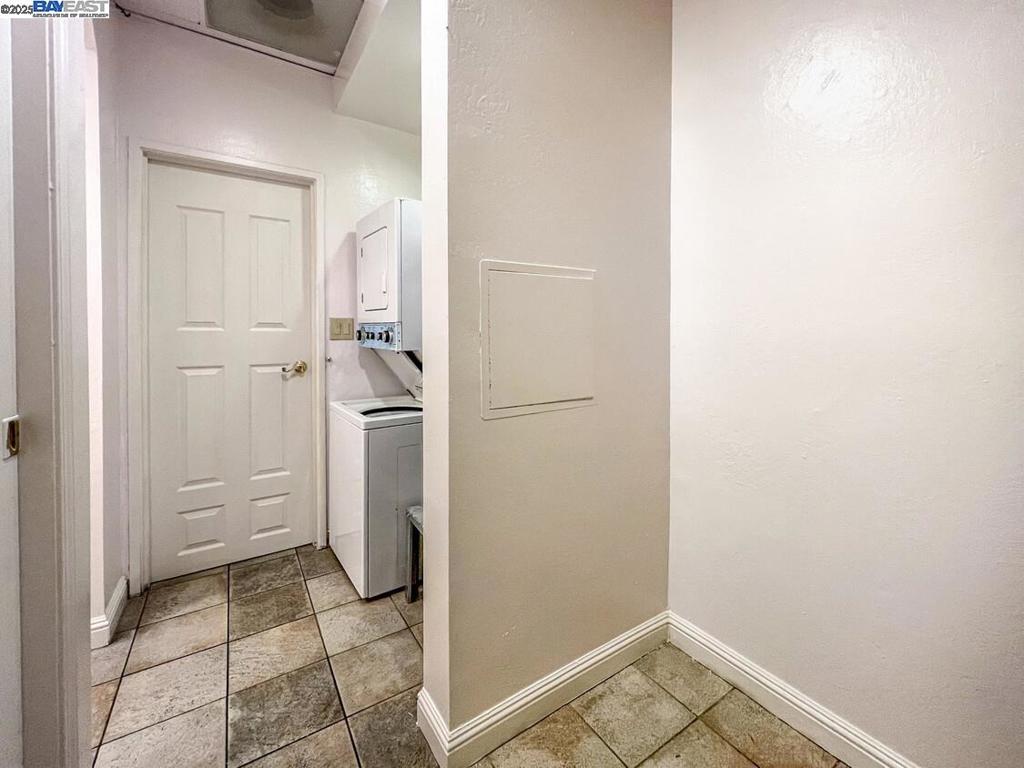 91 Gregory Ln #8 Property Photo 15