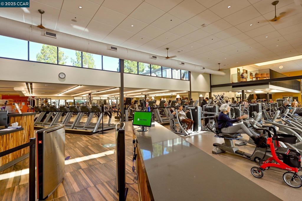 2516 Tice Creek Dr #2 Property Photo 27