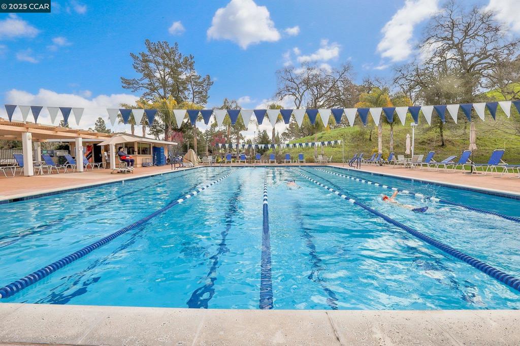 2516 Tice Creek Dr #2 Property Photo 35