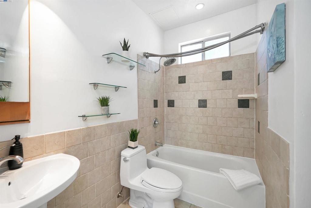 7750 Canyon Meadow Cir A Property Photo 33