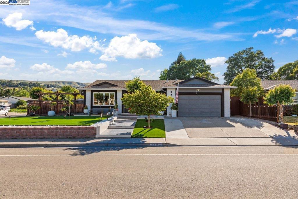 9797 Davona Drive Property Photo