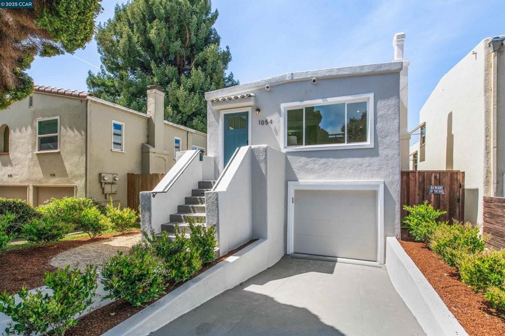 1054 Masonic Ave.
