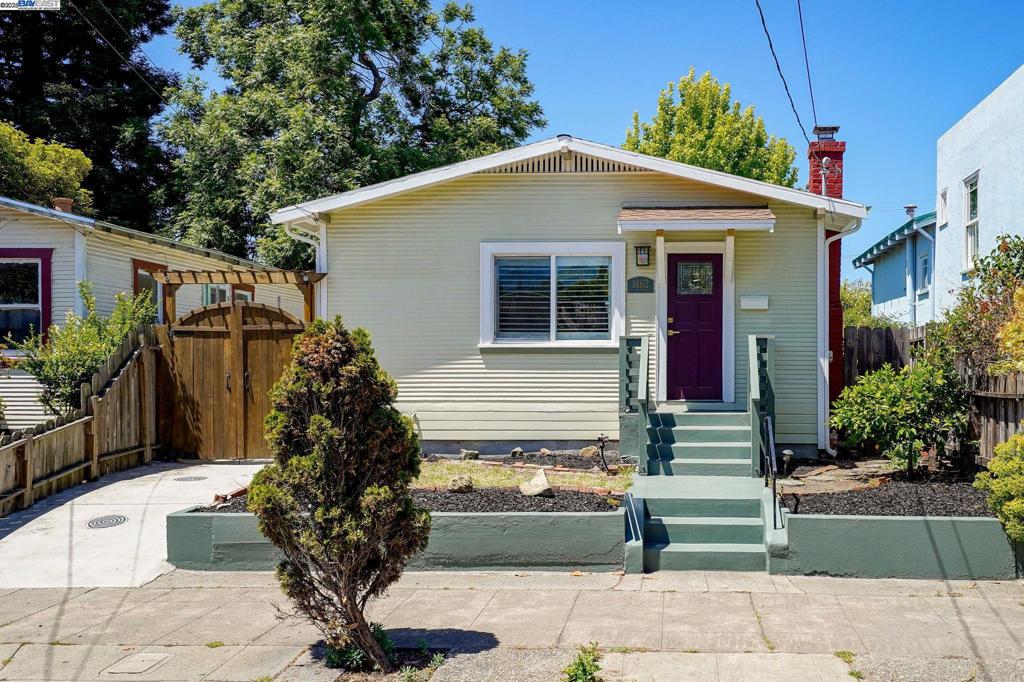 1462 Curtis Street Property Photo 1