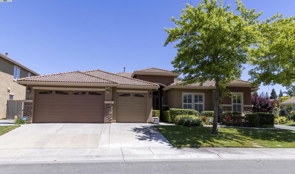 5090 Archcrest Way Property Photo 1