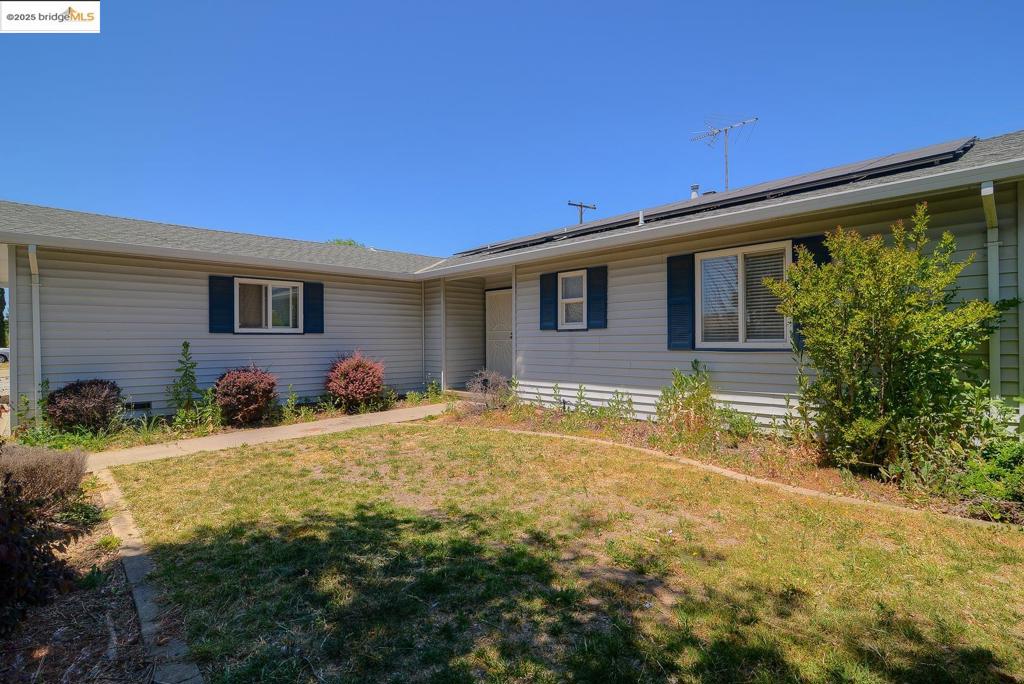 5409 Calistoga Way Property Photo 1