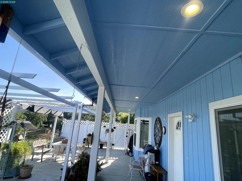 16 Paul Place Property Photo 17