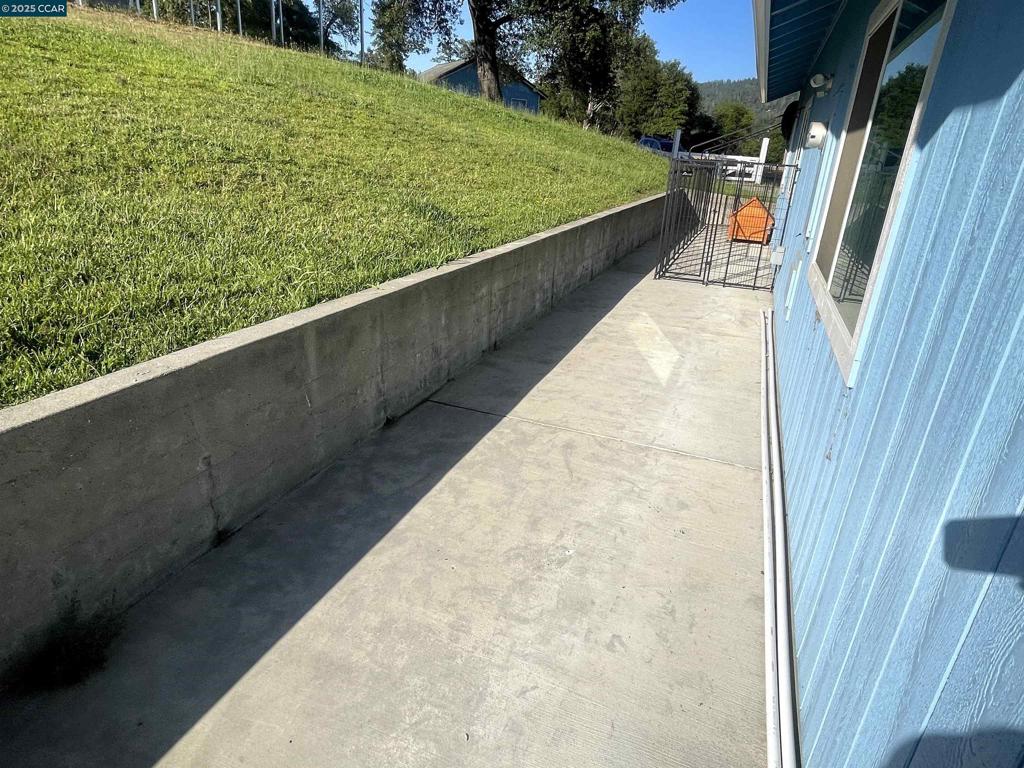 16 Paul Place Property Photo 18