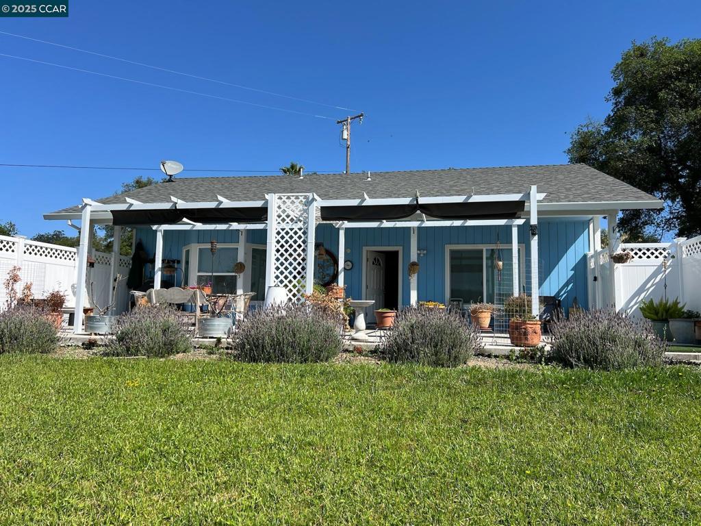 16 Paul Place Property Photo 40