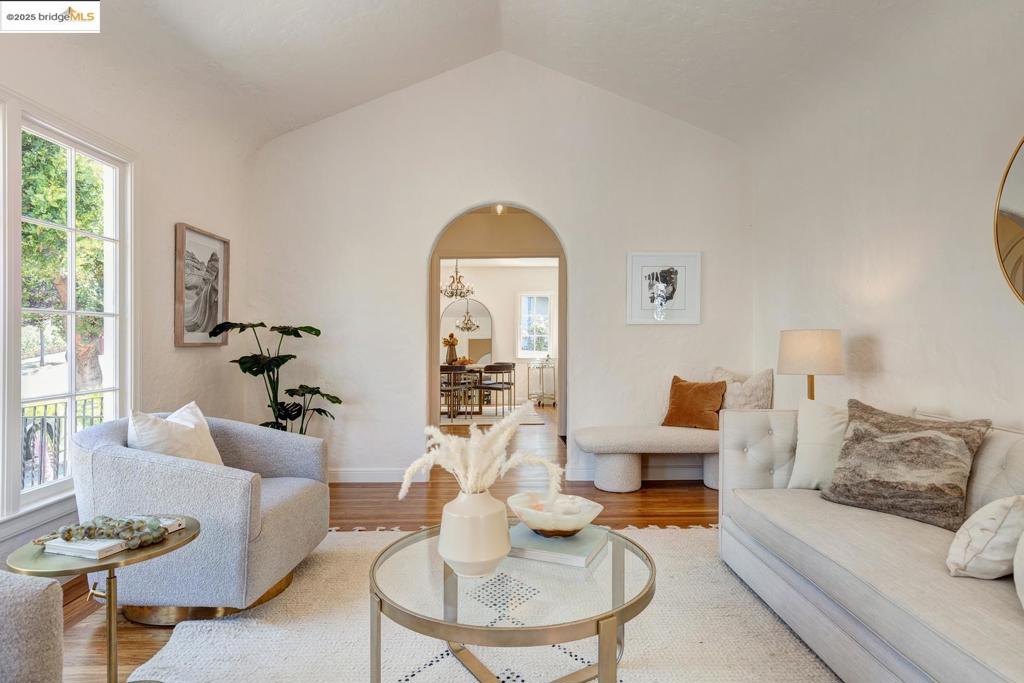 6753 Manor Crest Property Photo 11