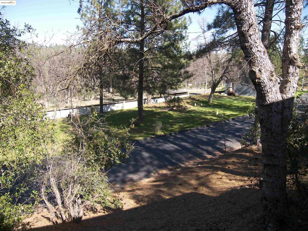 22690 Hidden Hollow Rd. Property Photo 5