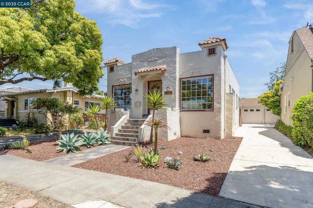 837 San Carlos Ave