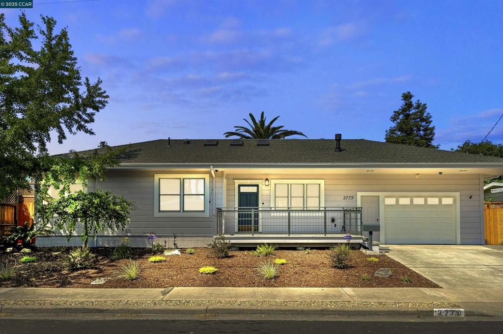 2779 Richard Ave Property Photo 1