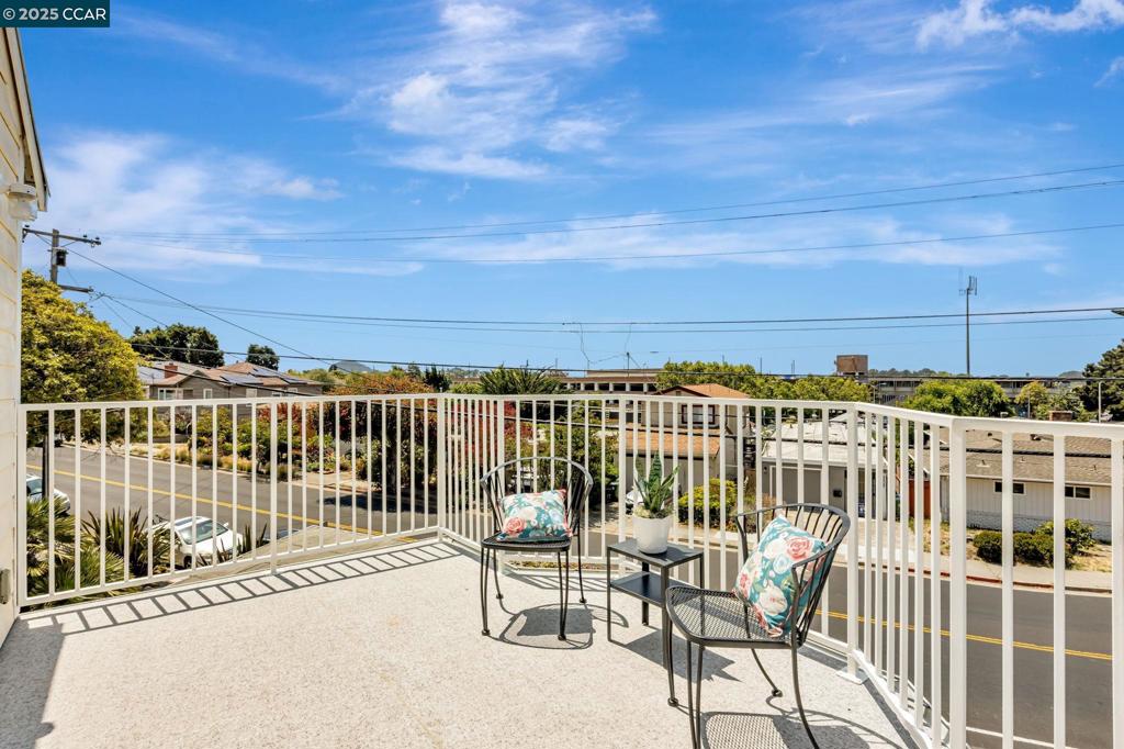 6607 Cutting Blvd Property Photo 19