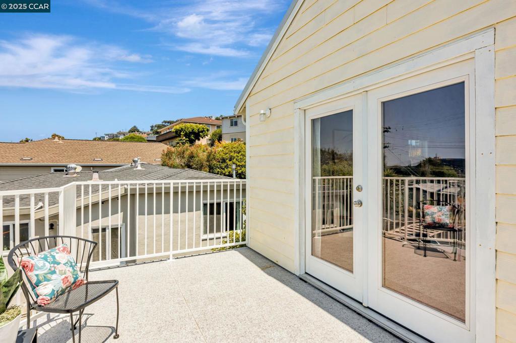 6607 Cutting Blvd Property Photo 20