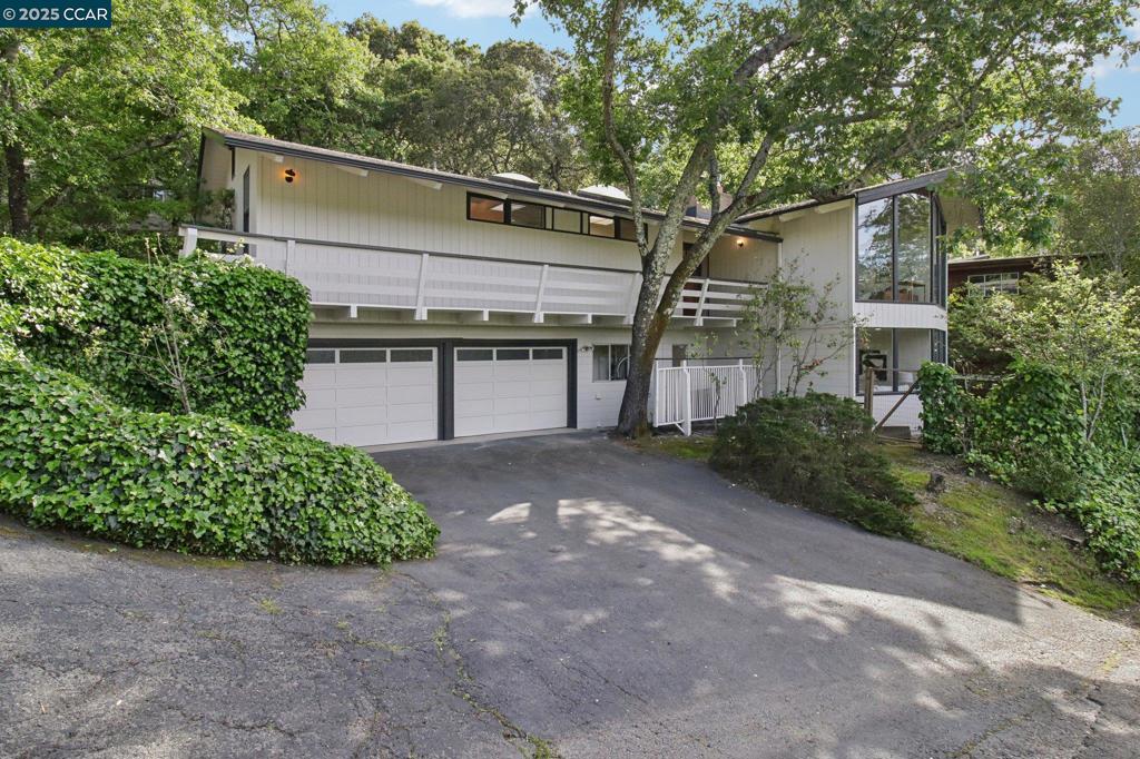 30 La Cuesta Rd Property Photo 1