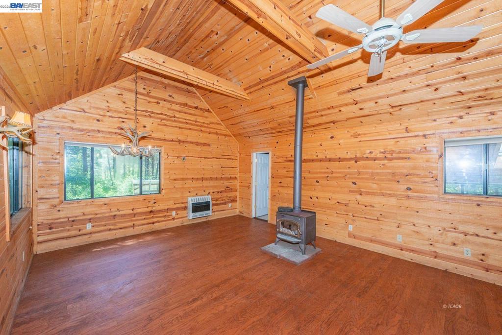 11221 Corral Bottom Rd Property Photo 11