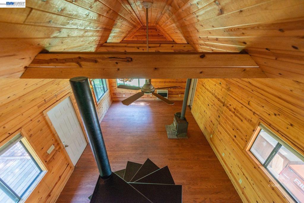11221 Corral Bottom Rd Property Photo 23