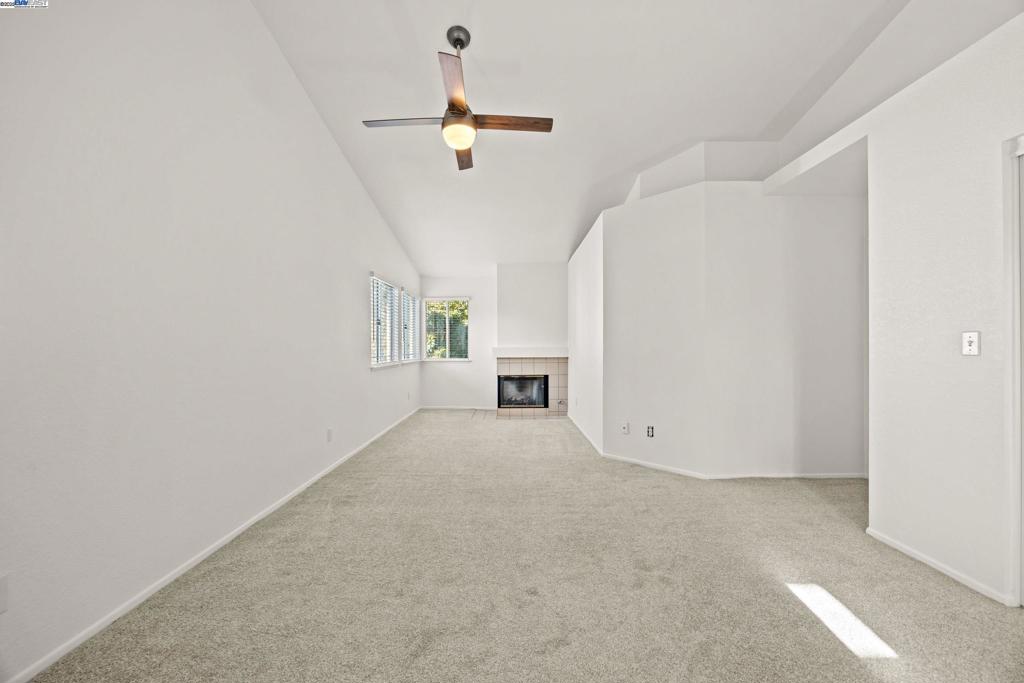 7253 Comiso Way Property Photo 20